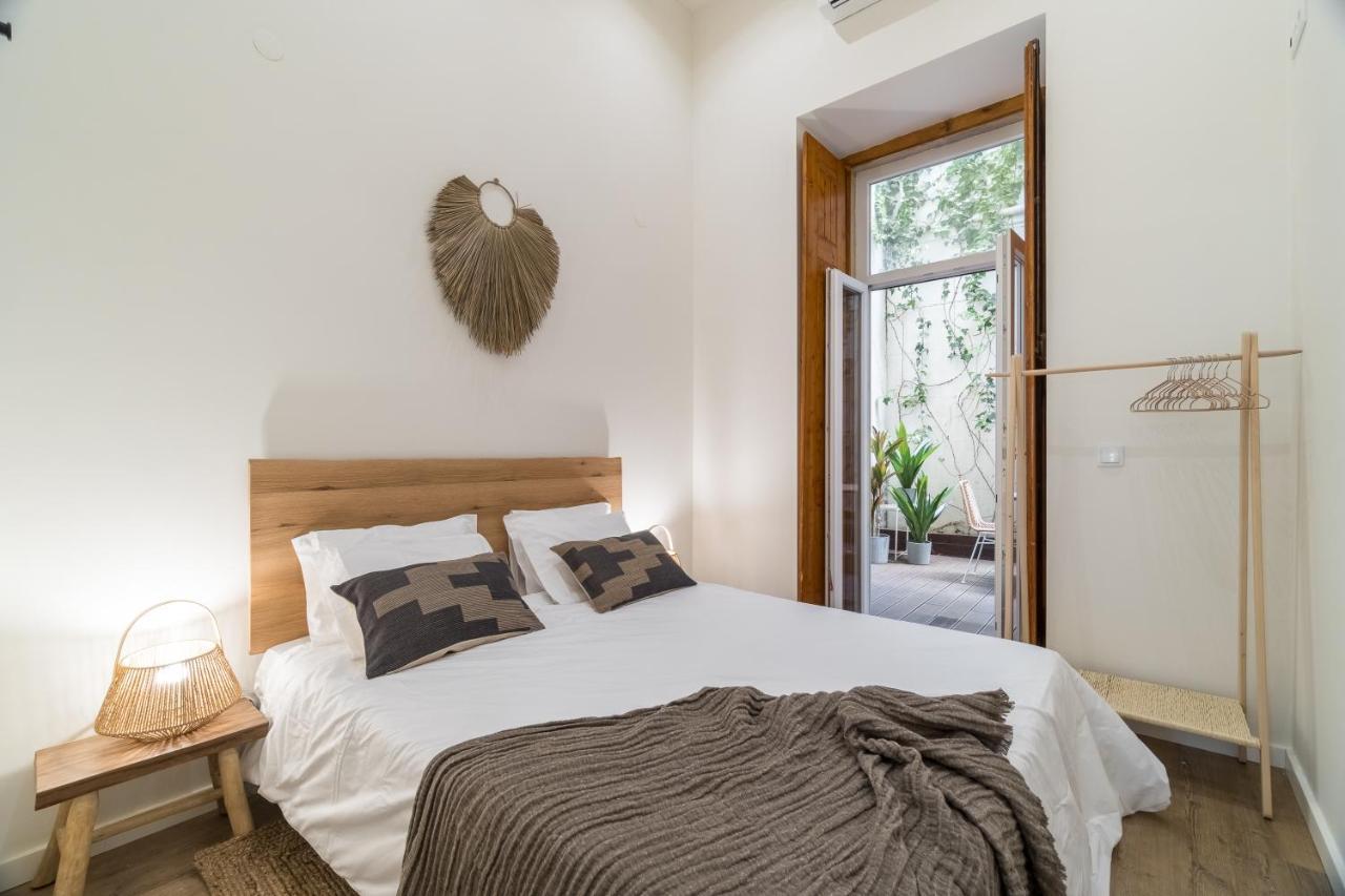 Casa Boma Lisboa - Design Apartment With Private Vegetal Terrace - Lapa VII Exterior photo