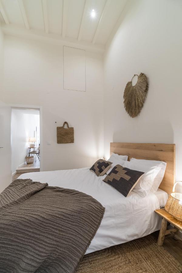 Casa Boma Lisboa - Design Apartment With Private Vegetal Terrace - Lapa VII Exterior photo