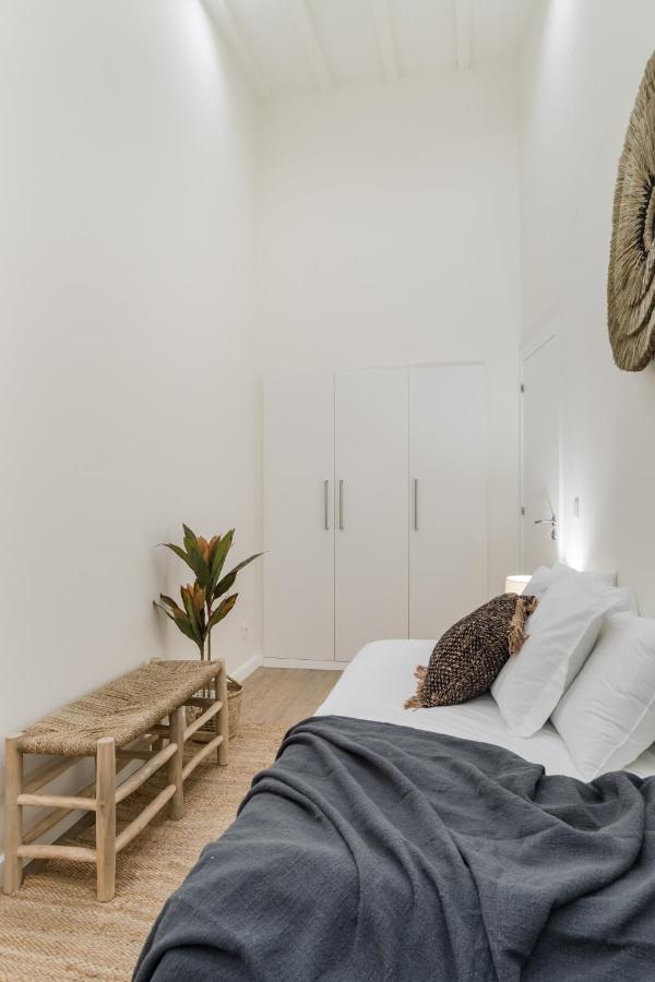 Casa Boma Lisboa - Design Apartment With Private Vegetal Terrace - Lapa VII Exterior photo