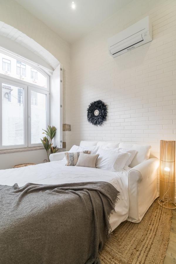 Casa Boma Lisboa - Design Apartment With Private Vegetal Terrace - Lapa VII Exterior photo